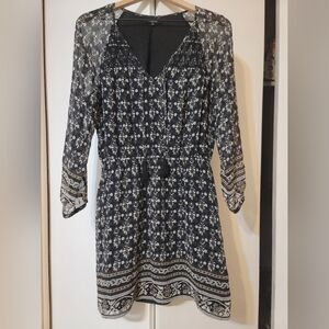 Madewell Black and White V-Neck Bishop Sleeve Sundress EUC